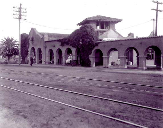 Bestand:Burlingame Train Station circa 1900.jpg