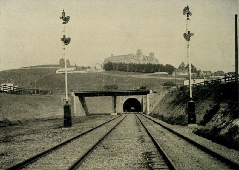 Bestand:SP tunnel into San Franciscoimg034.jpg