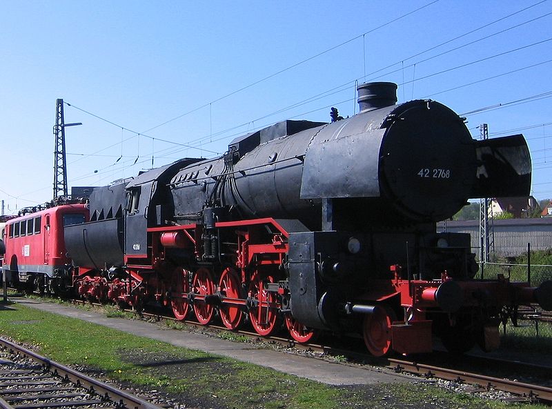 Bestand:Commons-Baureihe 42-Noerdlingen-Eisenbahnmuseum.jpg
