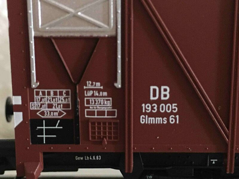 Bestand:Marklin 47321-Wagon1-detail.JPG