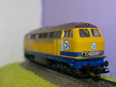 Marklin HO 37743 Diesel Hydraulic Locomotive BR 216 Travaux du Sud-Ouest (TSO